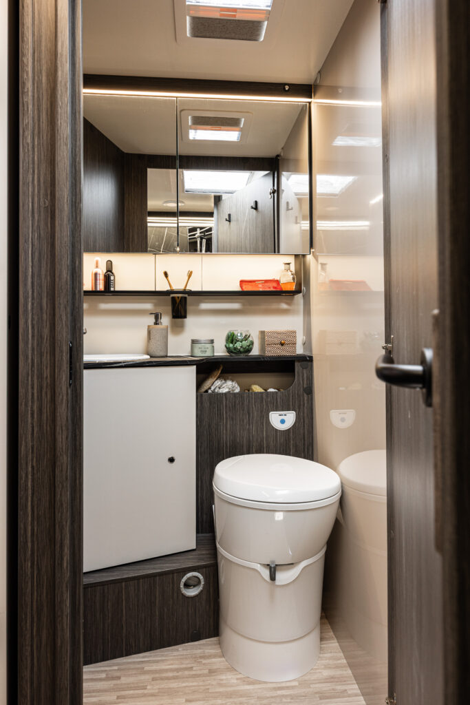 Nevis 881 25 EDITION - Édition Spéciale | McLouis